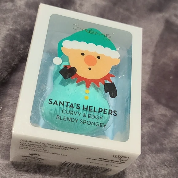 Brand new 2 for 1 blendy spongey by the Crème Shop - Picture 2 of 6